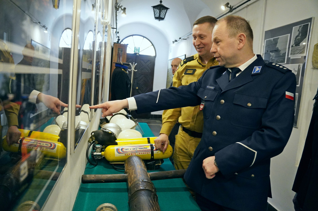 Strażacy mają swoją wystawę w Muzeum PTTK (28.04.)
