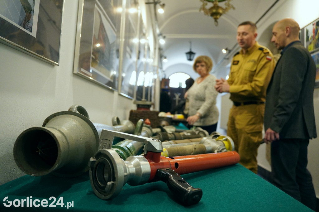 Strażacy mają swoją wystawę w Muzeum PTTK (28.04.)