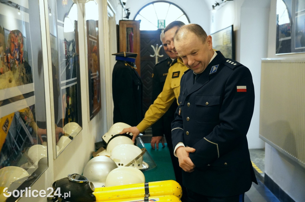 Strażacy mają swoją wystawę w Muzeum PTTK (28.04.)