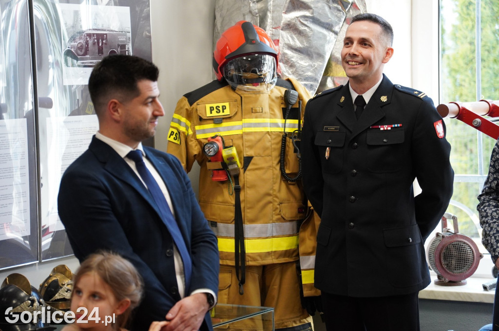 Strażacy mają swoją wystawę w Muzeum PTTK (28.04.)