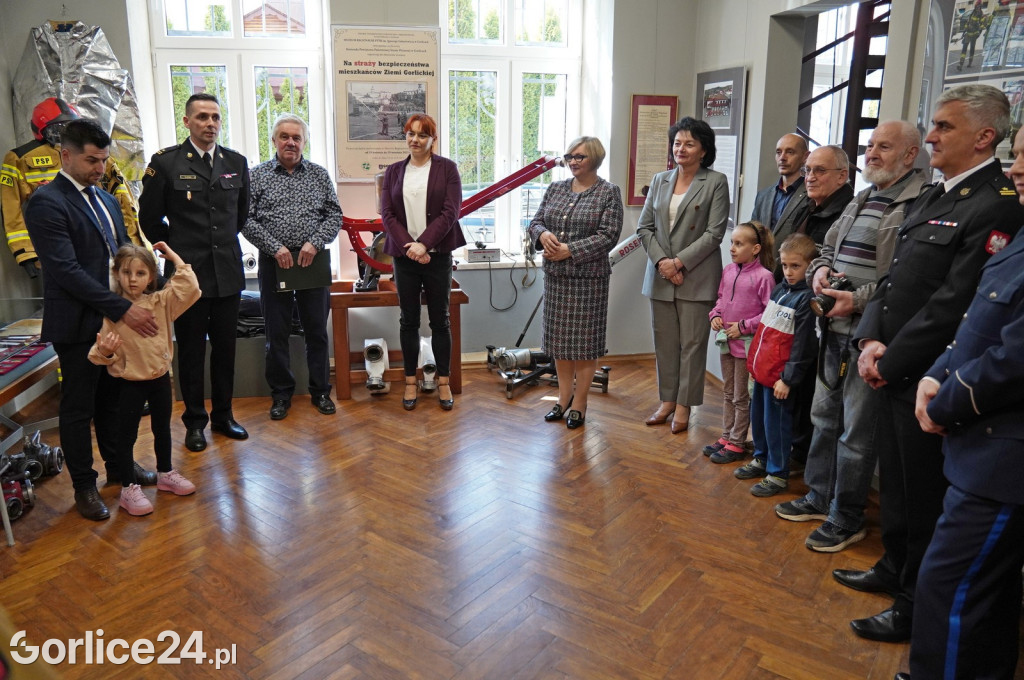 Strażacy mają swoją wystawę w Muzeum PTTK (28.04.)