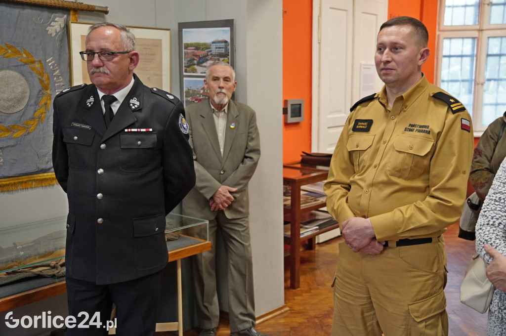 Strażacy mają swoją wystawę w Muzeum PTTK (28.04.)