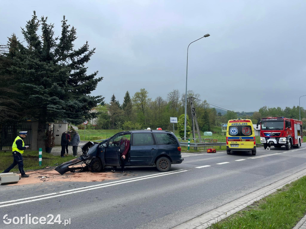 Szymbark. Zderzenie osobówek na DK28 (07.05.)