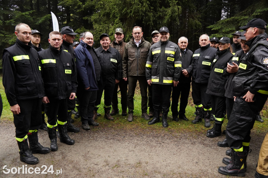 Magura Małastowska. Sadzenie lasu im. Jana Pawła II