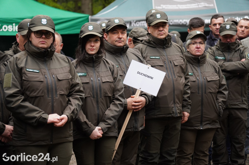 Magura Małastowska. Sadzenie lasu im. Jana Pawła II