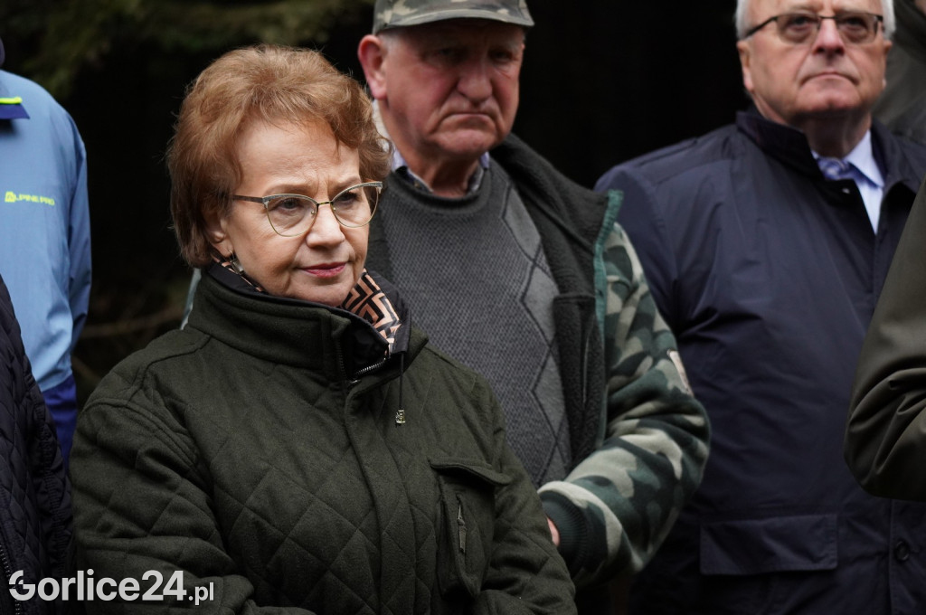Magura Małastowska. Sadzenie lasu im. Jana Pawła II