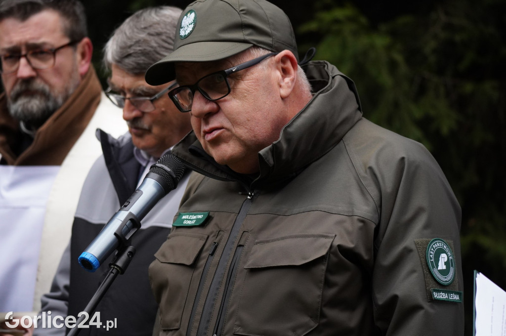 Magura Małastowska. Sadzenie lasu im. Jana Pawła II