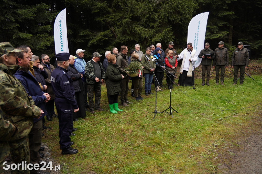 Magura Małastowska. Sadzenie lasu im. Jana Pawła II