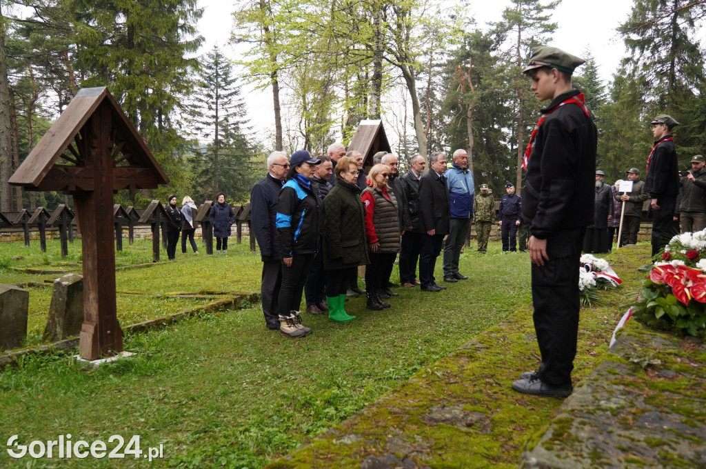 Magura Małastowska. Sadzenie lasu im. Jana Pawła II
