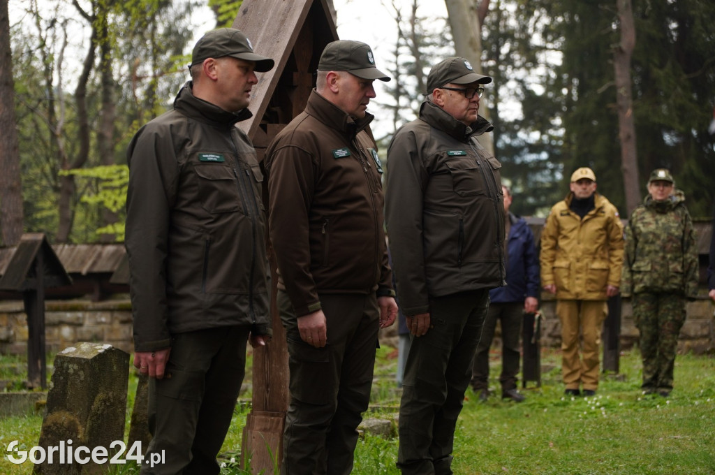 Magura Małastowska. Sadzenie lasu im. Jana Pawła II
