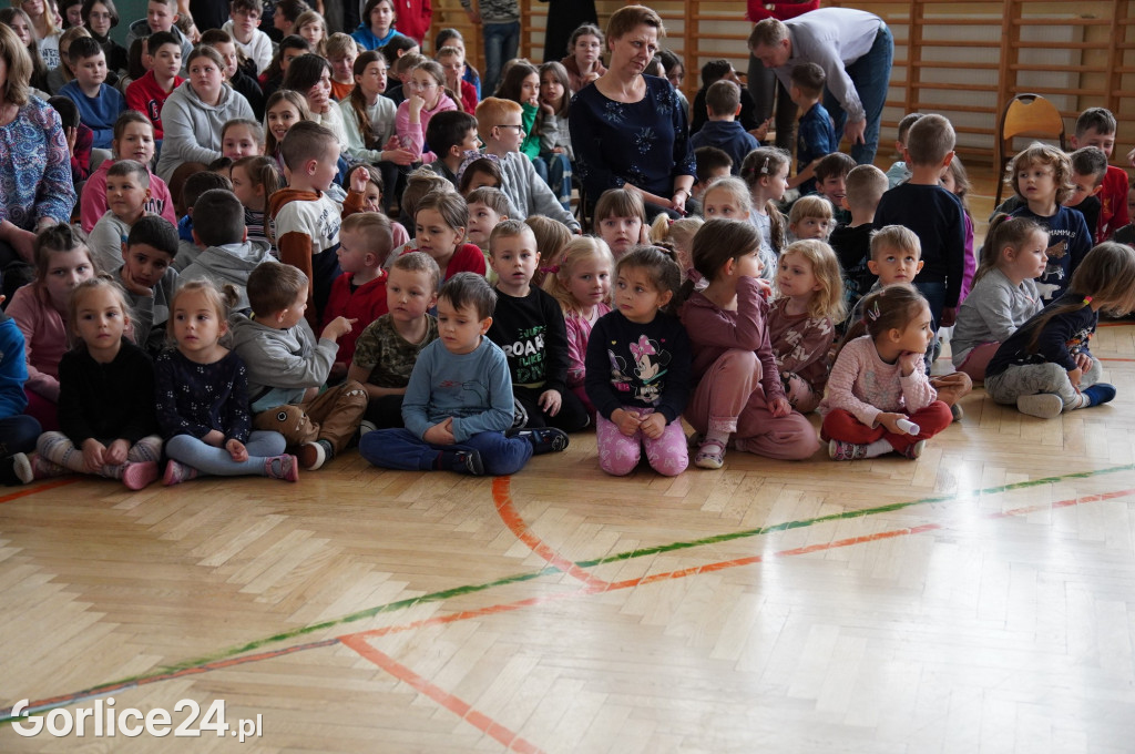 Policjanci kręcą dla Zosi (19.05.)