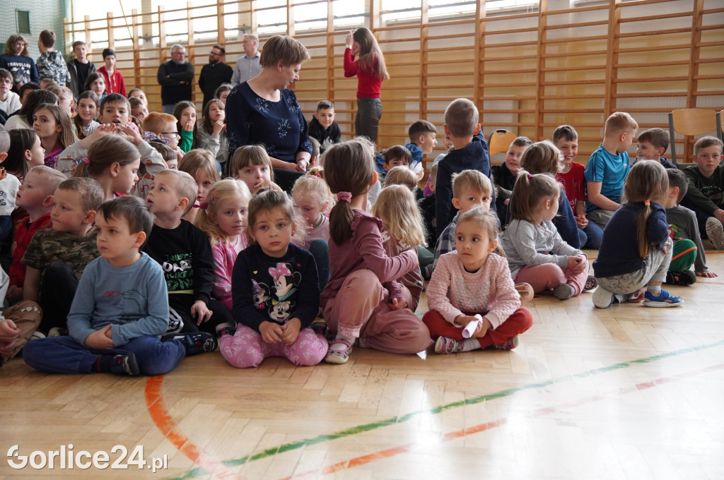 Policjanci kręcą dla Zosi (19.05.)