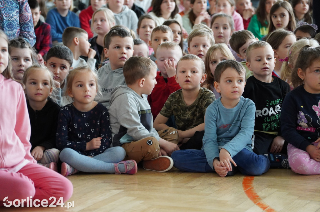 Policjanci kręcą dla Zosi (19.05.)