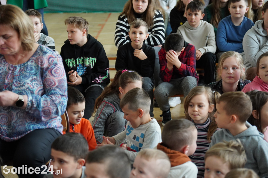 Policjanci kręcą dla Zosi (19.05.)