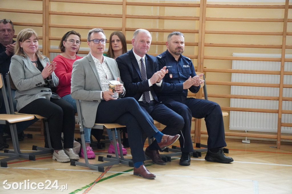 Policjanci kręcą dla Zosi (19.05.)