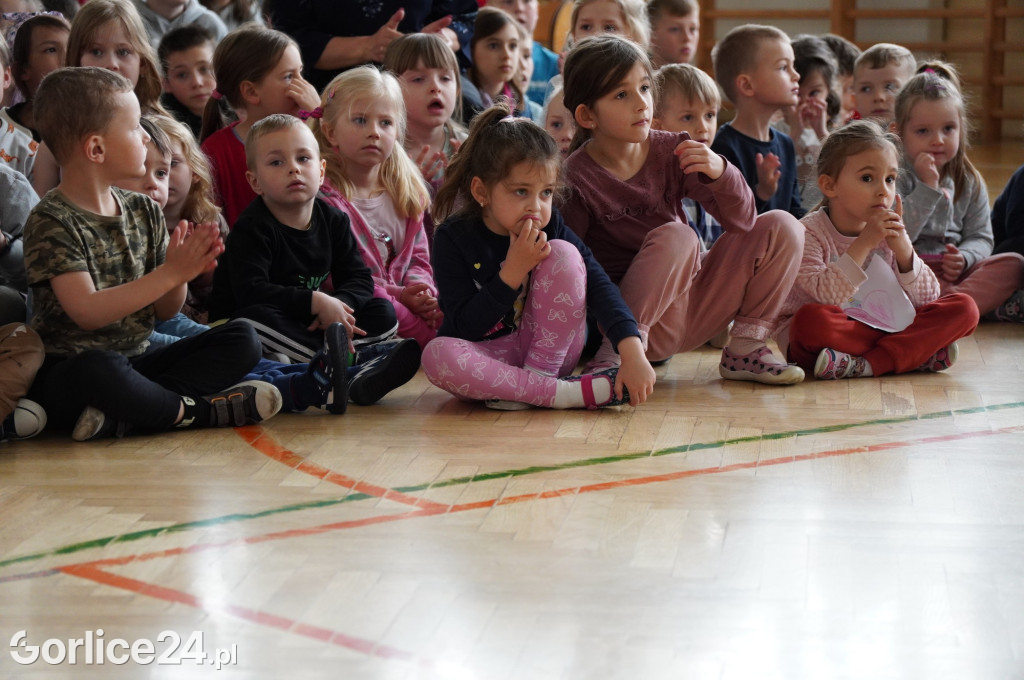 Policjanci kręcą dla Zosi (19.05.)