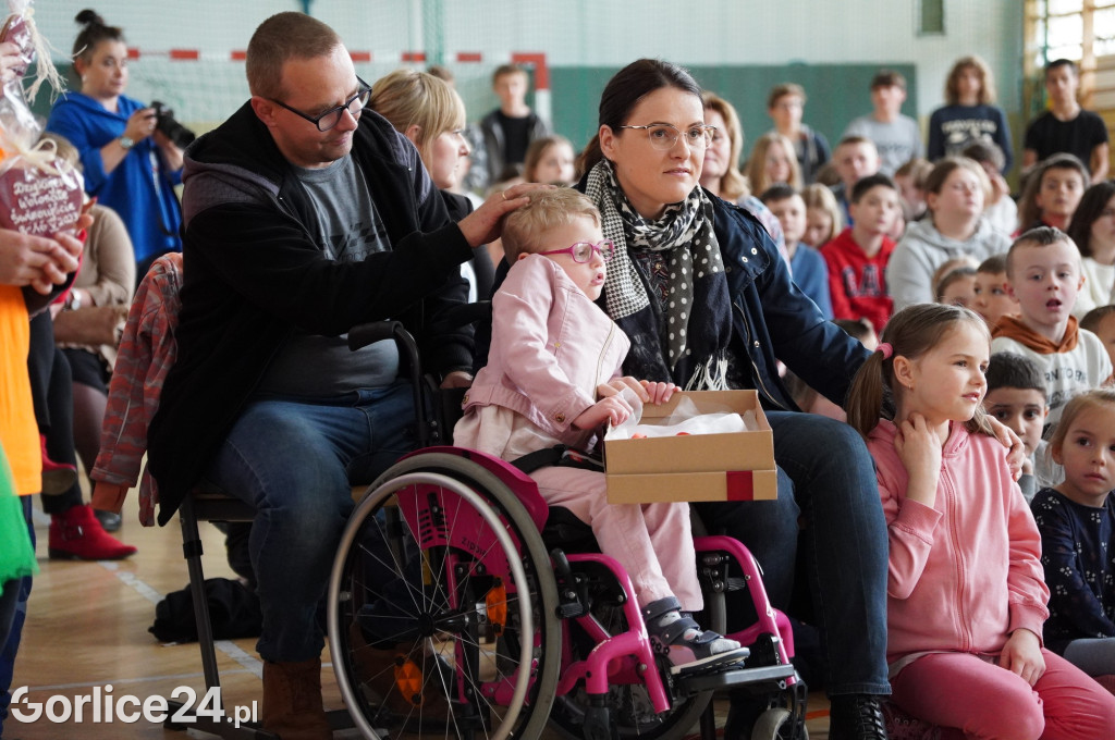Policjanci kręcą dla Zosi (19.05.)