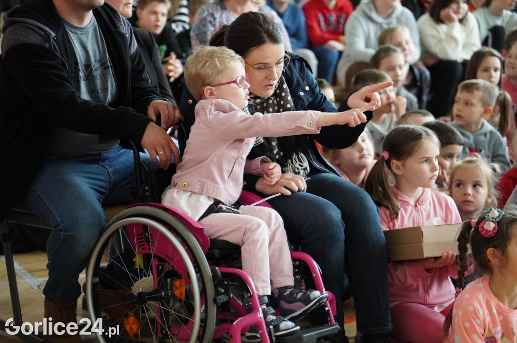 Policjanci kręcą dla Zosi (19.05.)