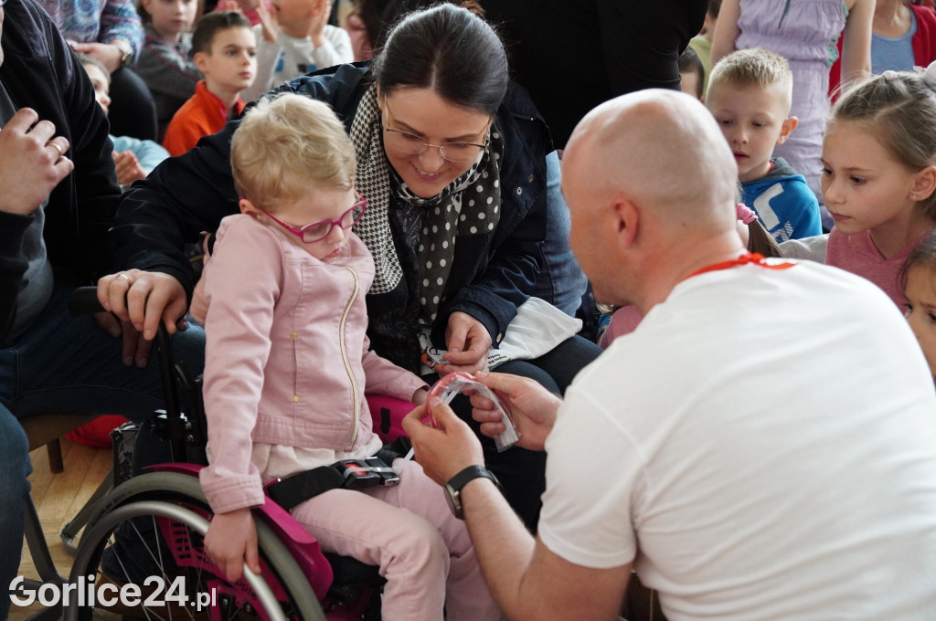 Policjanci kręcą dla Zosi (19.05.)