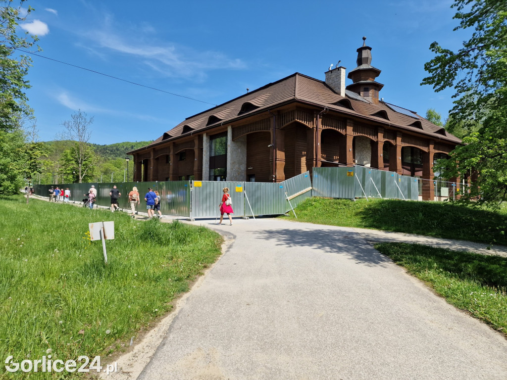 Remont basenu w Wysowej