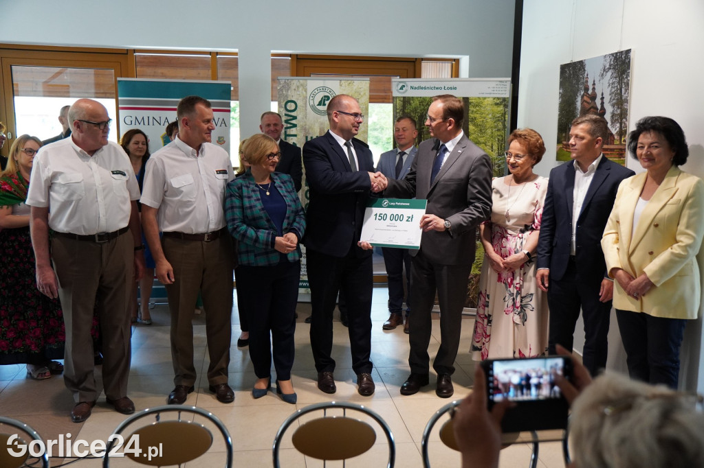 Wapienne. Promesy na drogi od Lasów Państwowych