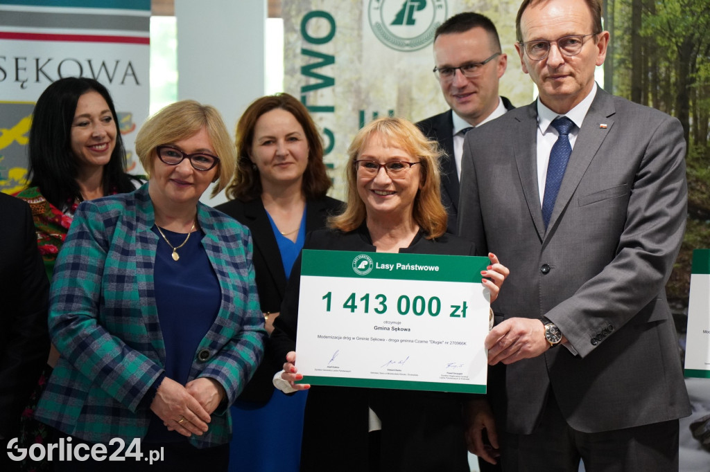 Wapienne. Promesy na drogi od Lasów Państwowych