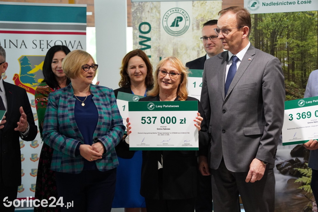 Wapienne. Promesy na drogi od Lasów Państwowych
