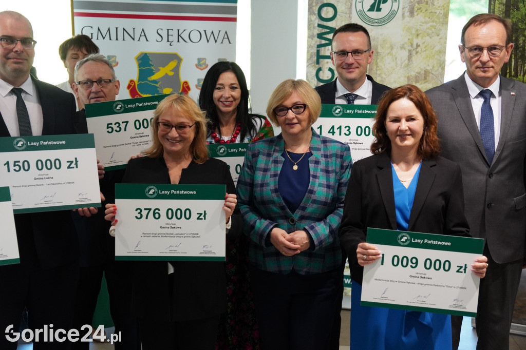 Wapienne. Promesy na drogi od Lasów Państwowych