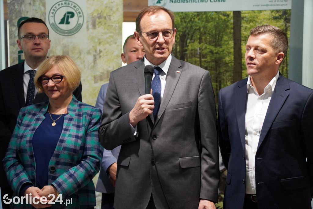 Wapienne. Promesy na drogi od Lasów Państwowych