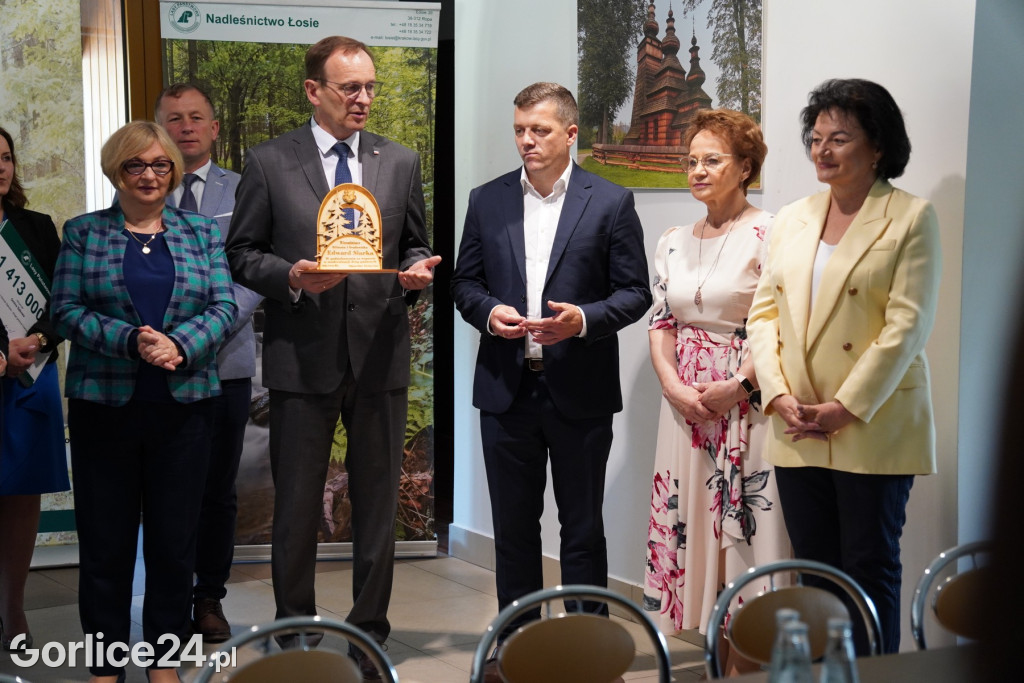 Wapienne. Promesy na drogi od Lasów Państwowych