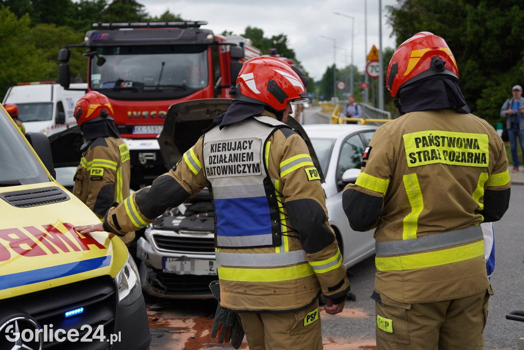 Gorlice. Kolizja dwóch samochodów na DK28 (07.06.)