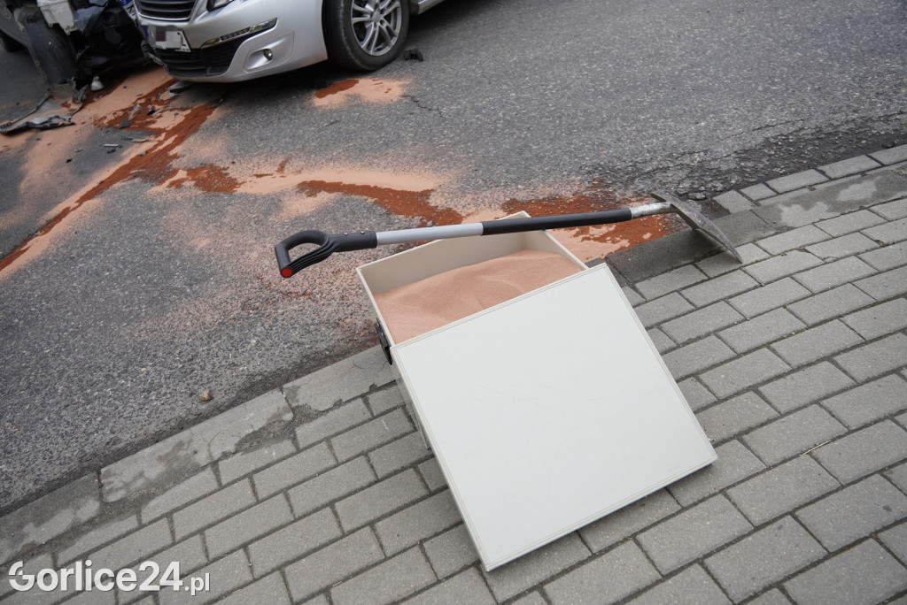 Gorlice. Kolizja dwóch samochodów na DK28 (07.06.)