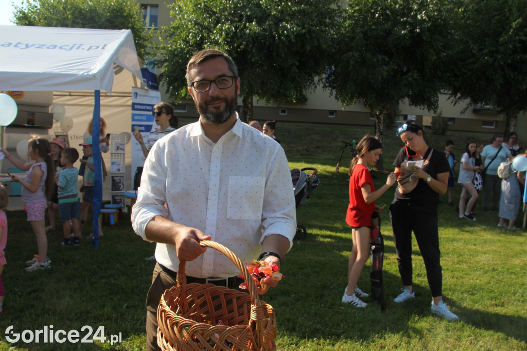 Piknik na powitanie wakacji na osiedlu Magdalena