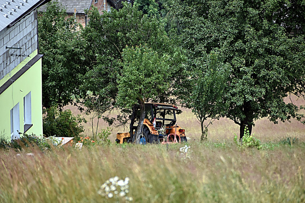 Wypadek ciągnika w Rożnowicach (07.07.)