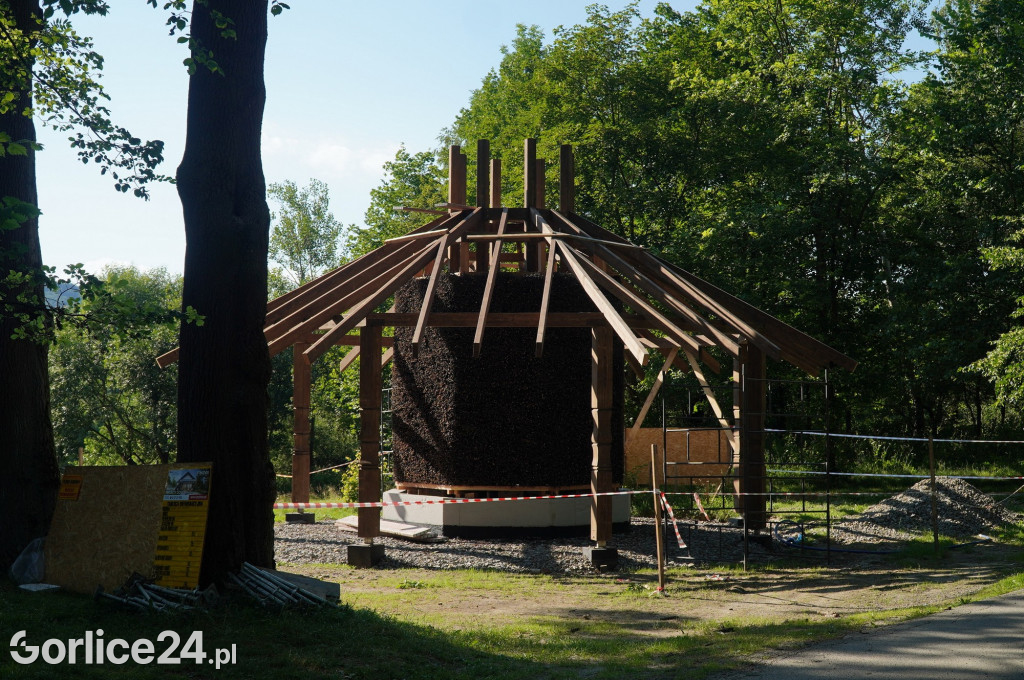 Remont basenu i fontanny w Wysowej