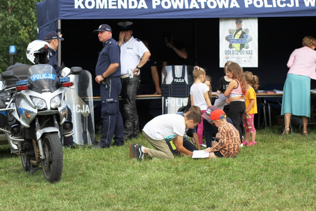 Klimkówka. Piknik służb mundurowych