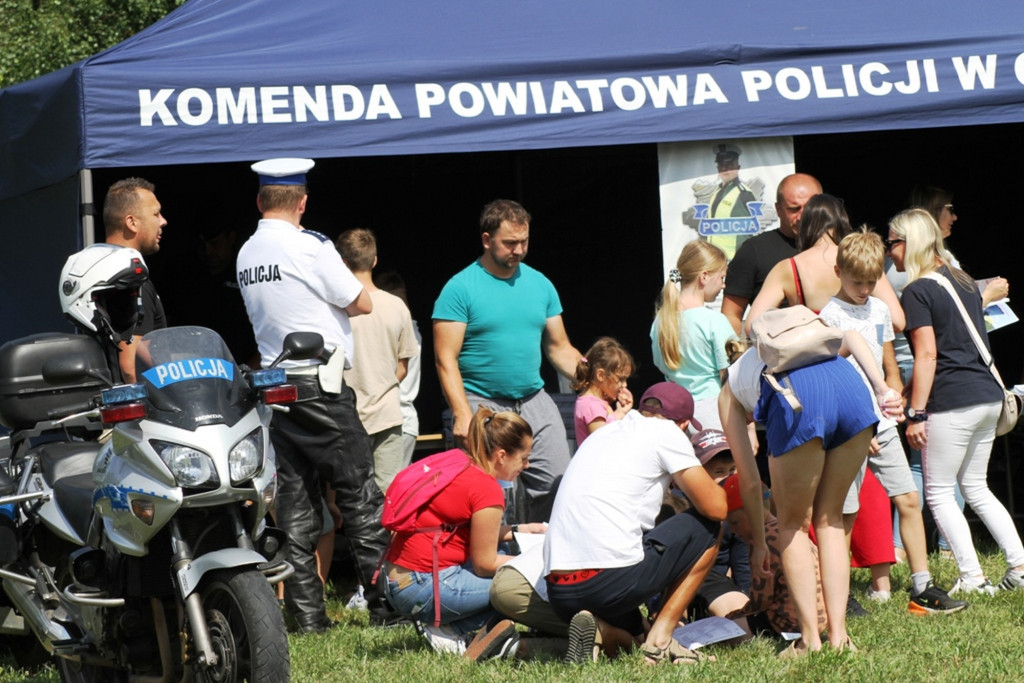 Klimkówka. Piknik służb mundurowych
