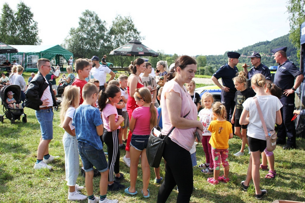 Klimkówka. Piknik służb mundurowych