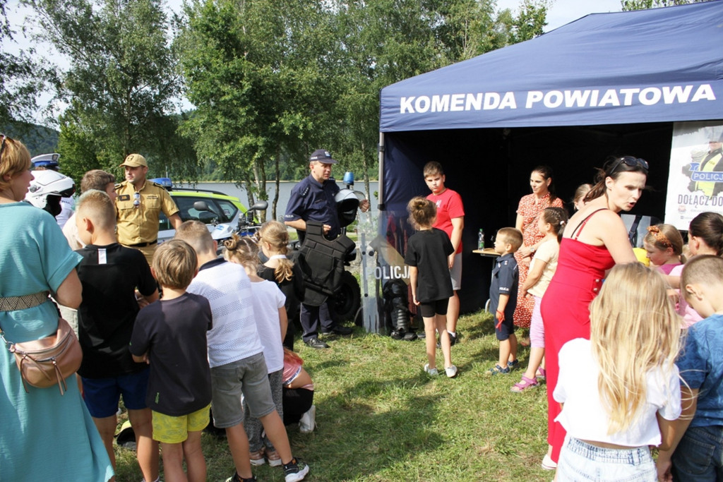 Klimkówka. Piknik służb mundurowych