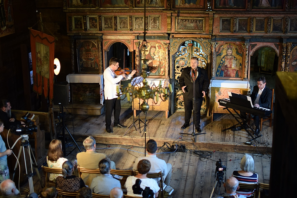 Muzyka u Źródeł w cerkwi w Bartnem (29 lipca)