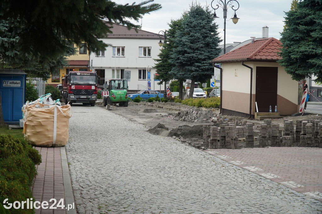 Bobowski Rynek przechodzi rewitalizację