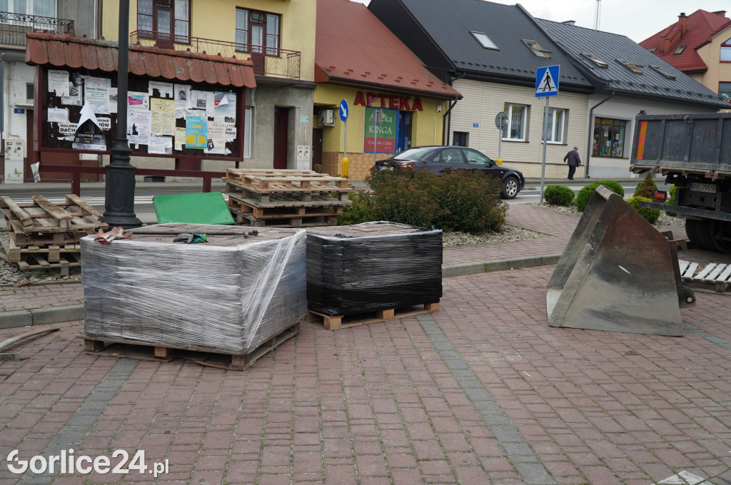 Bobowski Rynek przechodzi rewitalizację