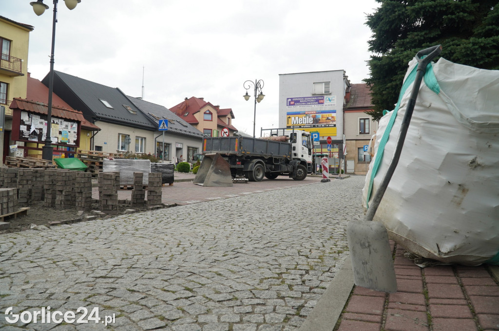 Bobowski Rynek przechodzi rewitalizację