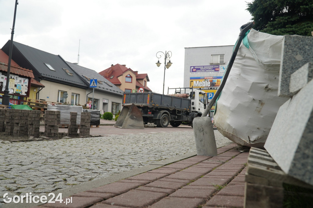 Bobowski Rynek przechodzi rewitalizację