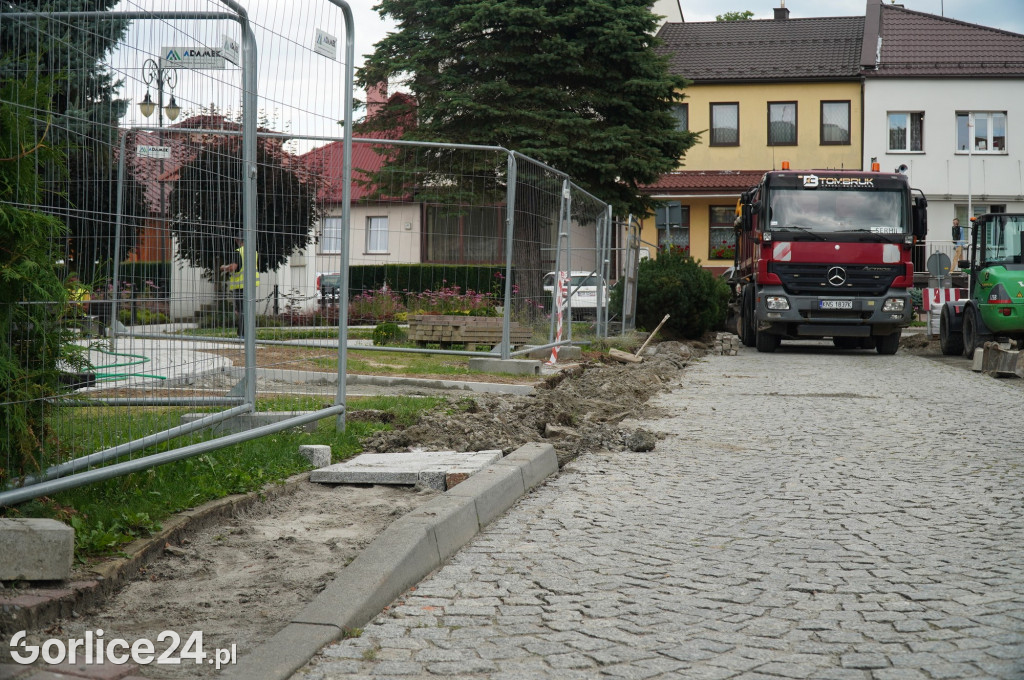 Bobowski Rynek przechodzi rewitalizację