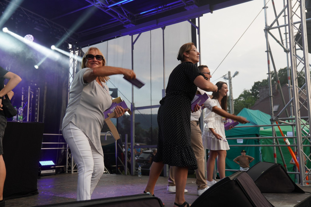 Sękowa. Artyści Życia II. Weekend i piana party (18.08.)