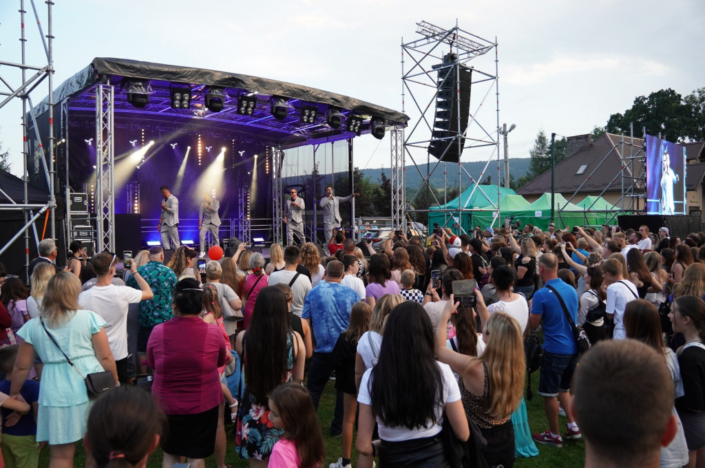 Sękowa. Artyści Życia II. Weekend i piana party (18.08.)