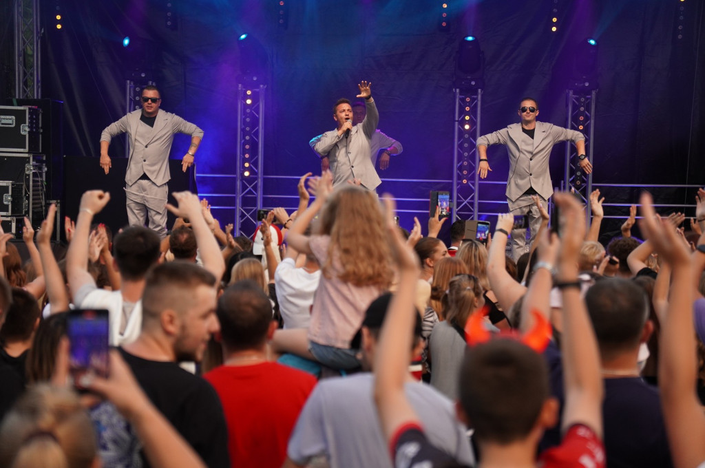 Sękowa. Artyści Życia II. Weekend i piana party (18.08.)