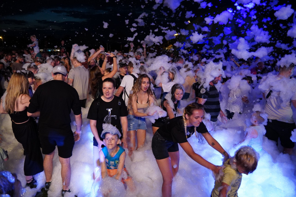 Sękowa. Artyści Życia II. Weekend i piana party (18.08.)
