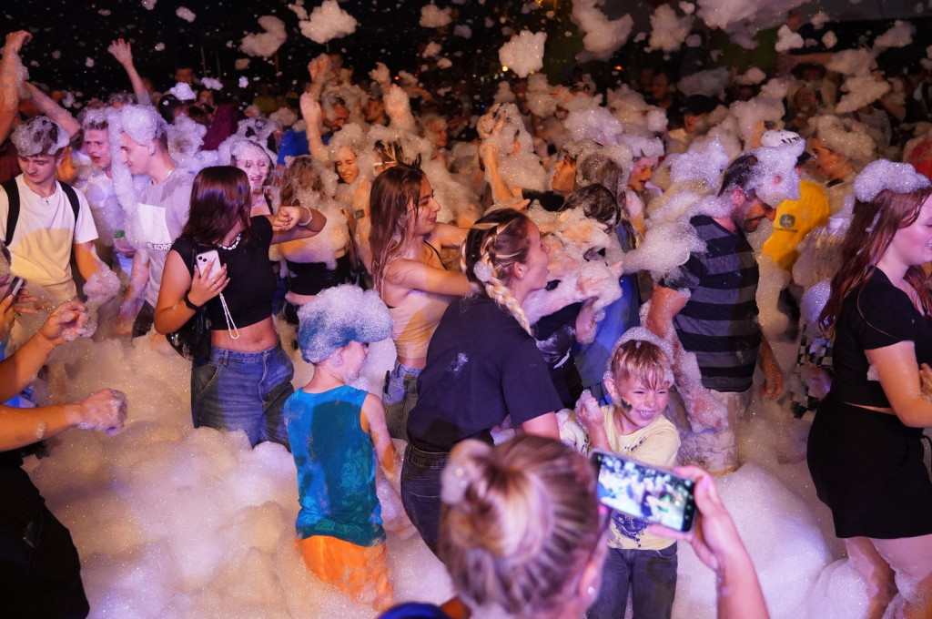 Sękowa. Artyści Życia II. Weekend i piana party (18.08.)